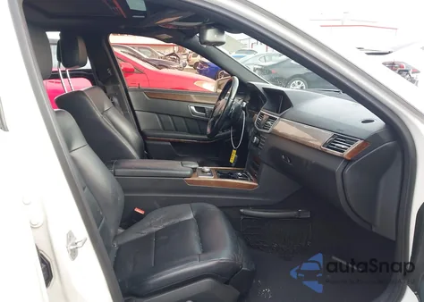 2012 Mercedes-Benz E 350 z USA, uszkodzony, nr VIN WDDHF5KB6CA612513